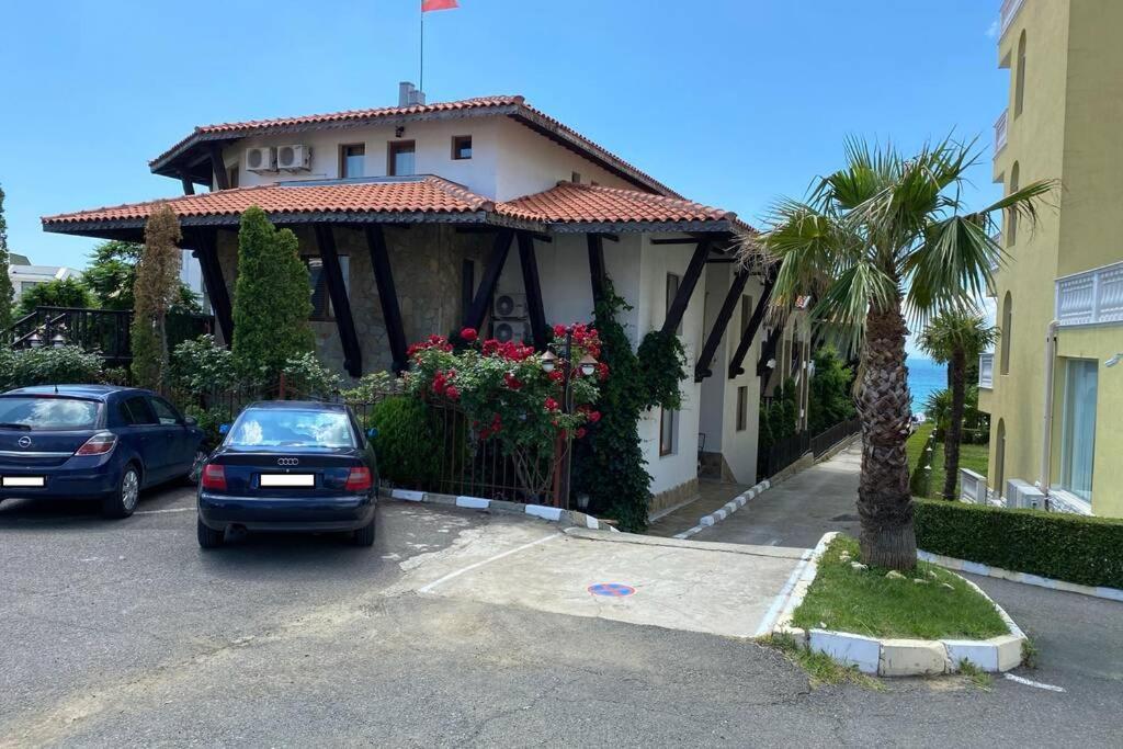 Top Complex Apartment On The Beach Sveti Vlas Eksteriør billede